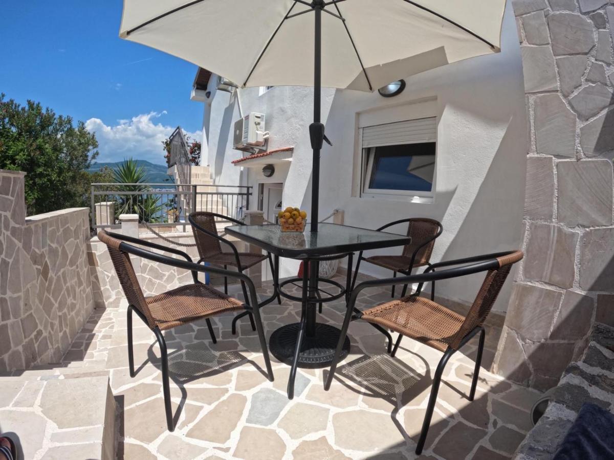 Apartments Obradovic Красичи Экстерьер фото