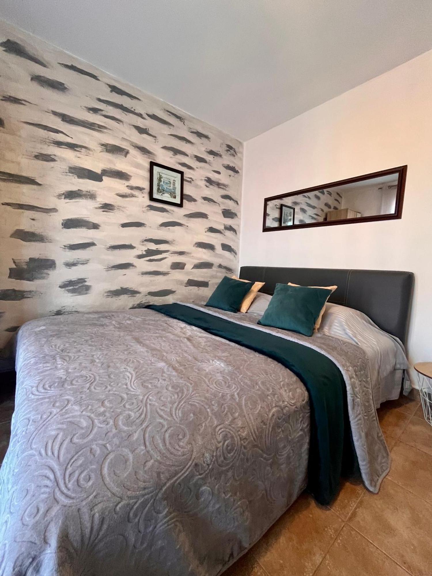 Apartments Obradovic Красичи Экстерьер фото